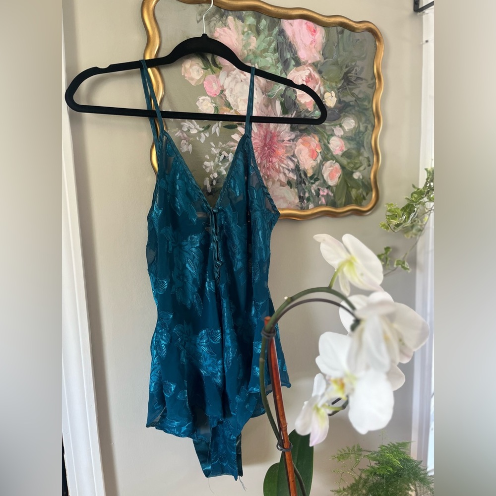 VINTAGE Victorias Secret GOLD LABEL floral bodysuit